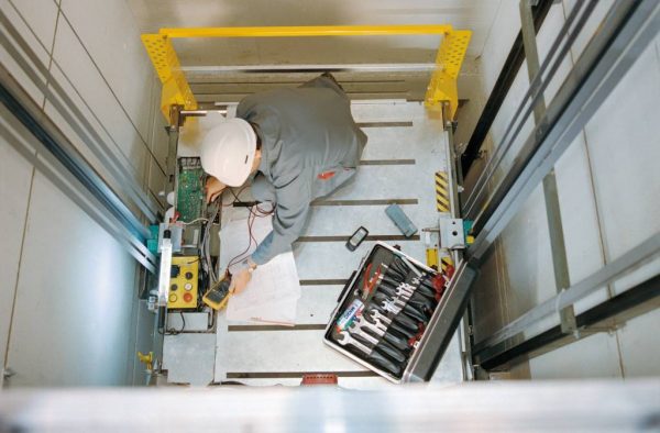 Giriş Katta Oturanlar, Asansör Bakım Ücreti Öder mi?